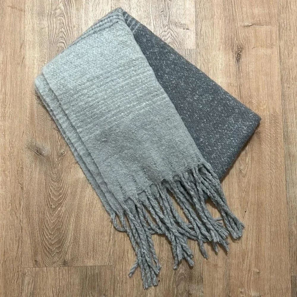 ALL YOU NEED IS LOVE | Two Tone Gray Fringe Wrap‎ Scarf